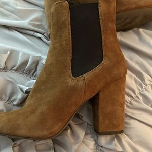 Steve Madden stretch side short boots